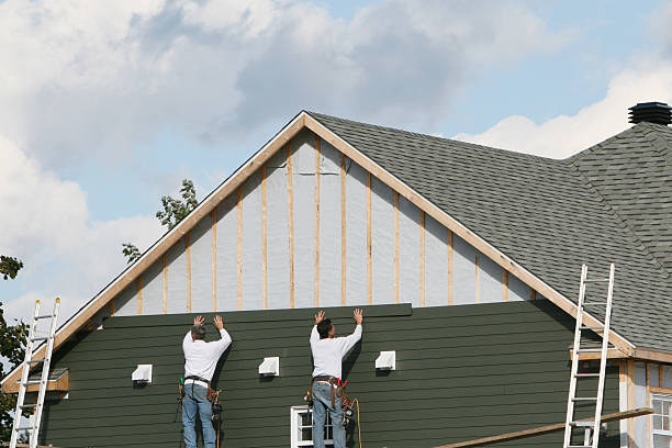Professional Emergency Siding Repair technician working in New Alexandria, PA